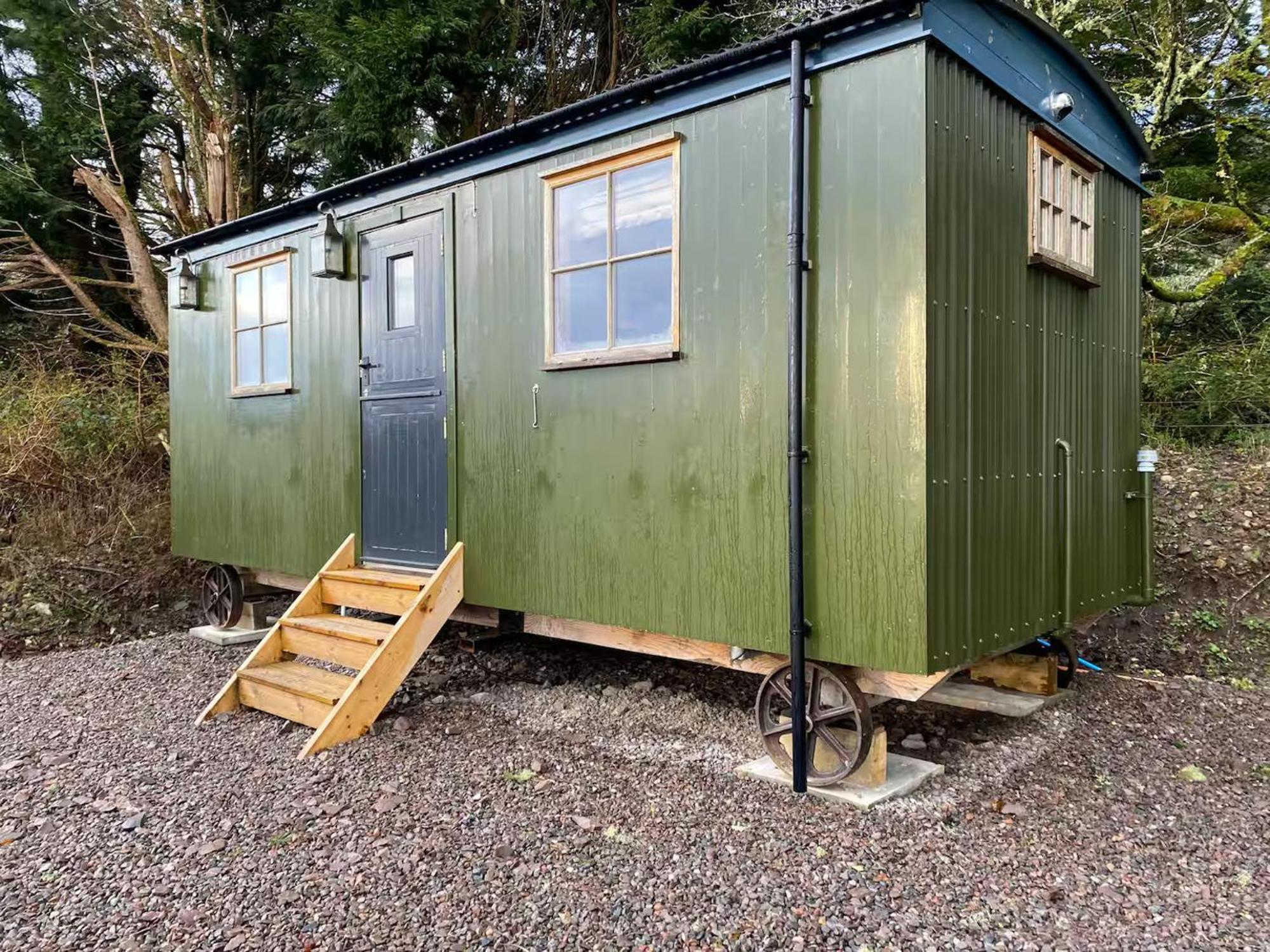 Corry Lodge Estate - Sheperds Huts Or Container Stays With Sea View Broadford (Isle of Skye) Exterior photo