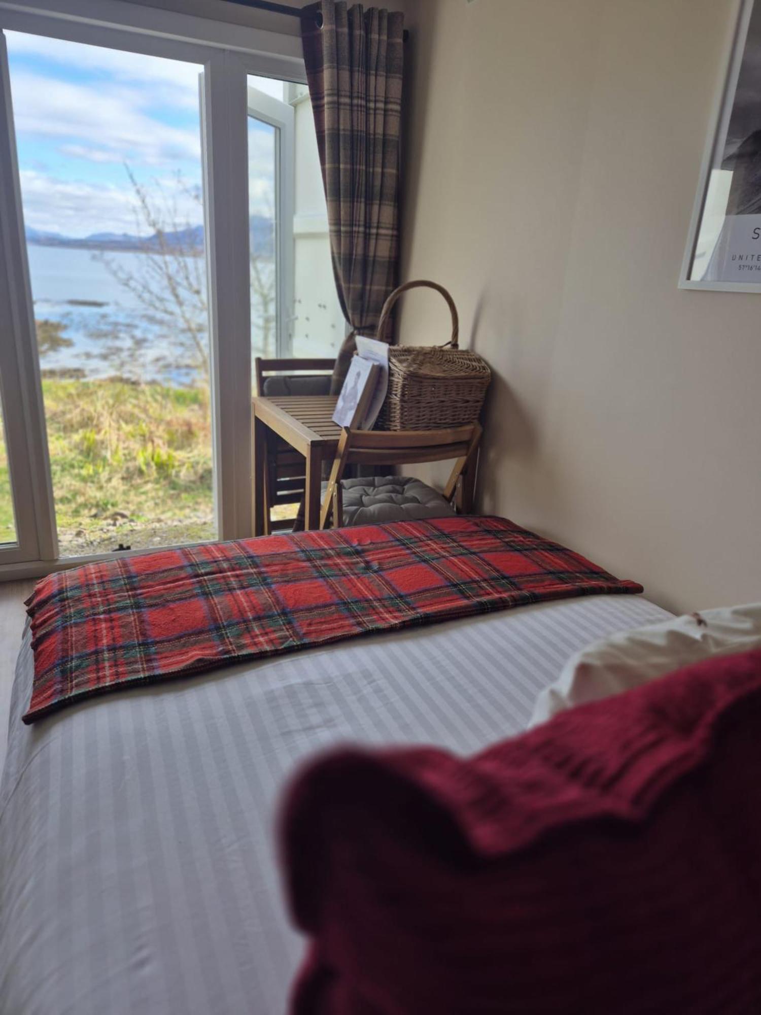 Corry Lodge Estate - Sheperds Huts Or Container Stays With Sea View Broadford (Isle of Skye) Exterior photo