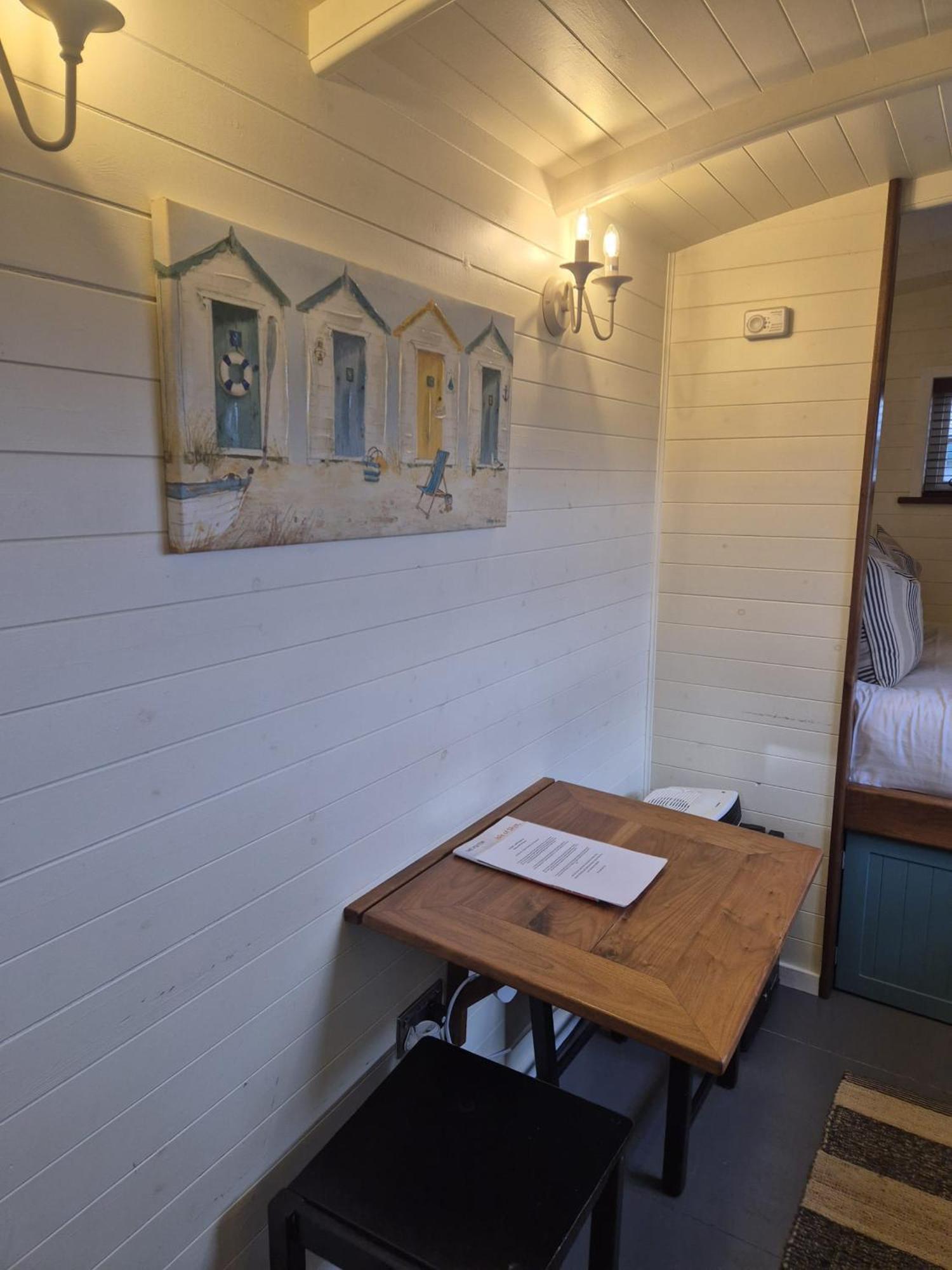 Corry Lodge Estate - Sheperds Huts Or Container Stays With Sea View Broadford (Isle of Skye) Exterior photo