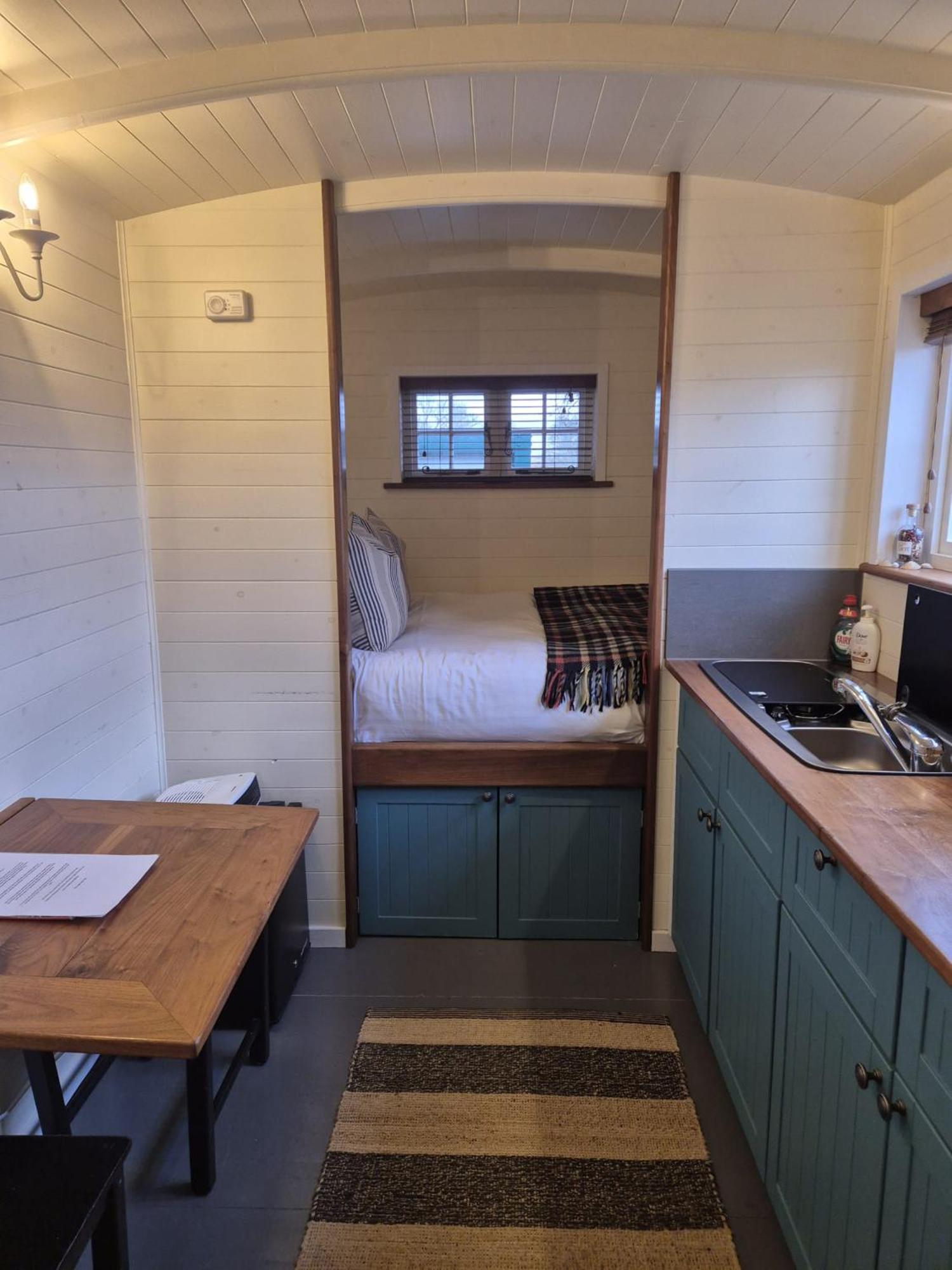 Corry Lodge Estate - Sheperds Huts Or Container Stays With Sea View Broadford (Isle of Skye) Exterior photo